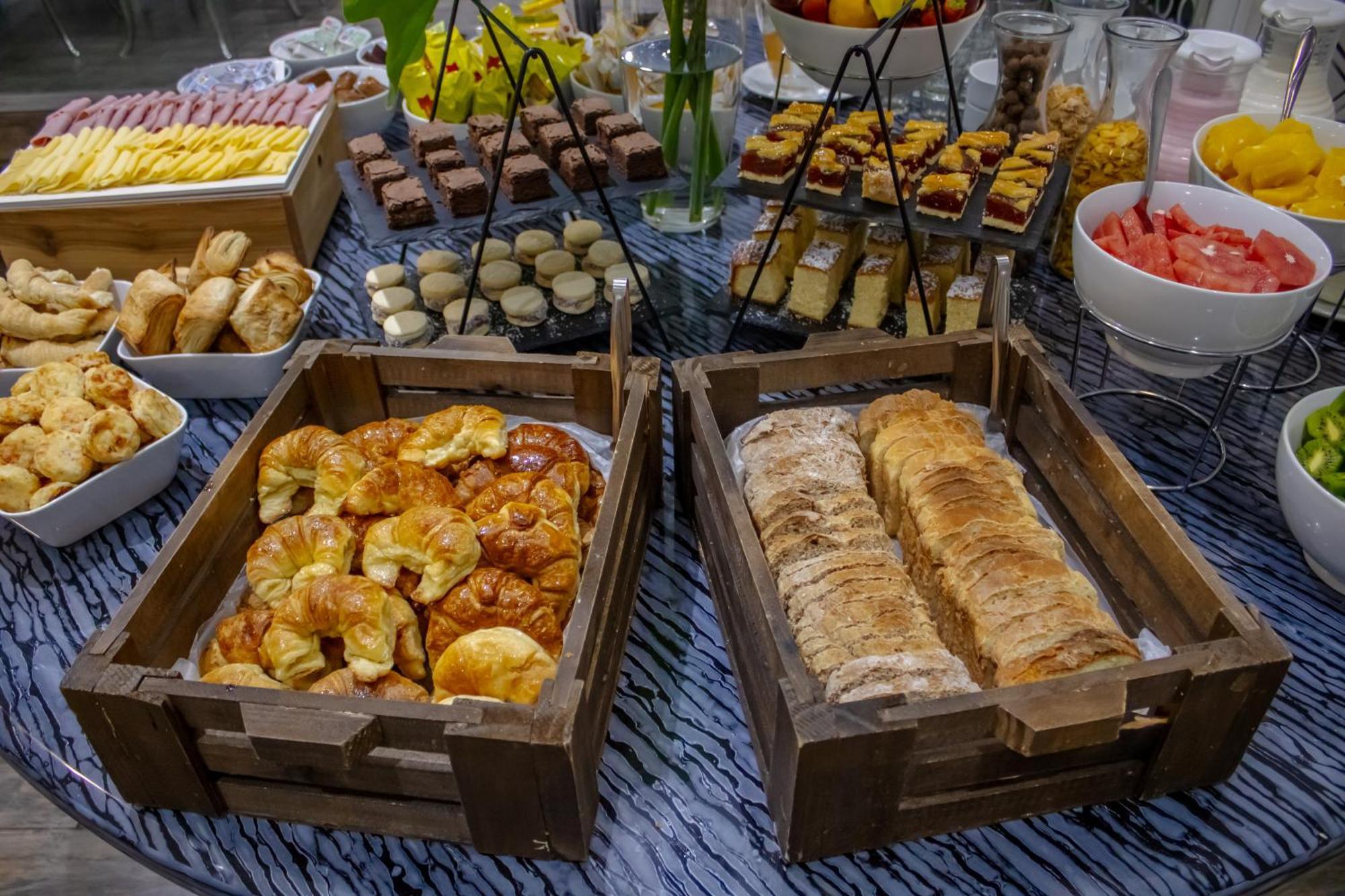 Ker Belgrano Hotel Buenos Aires Bagian luar foto